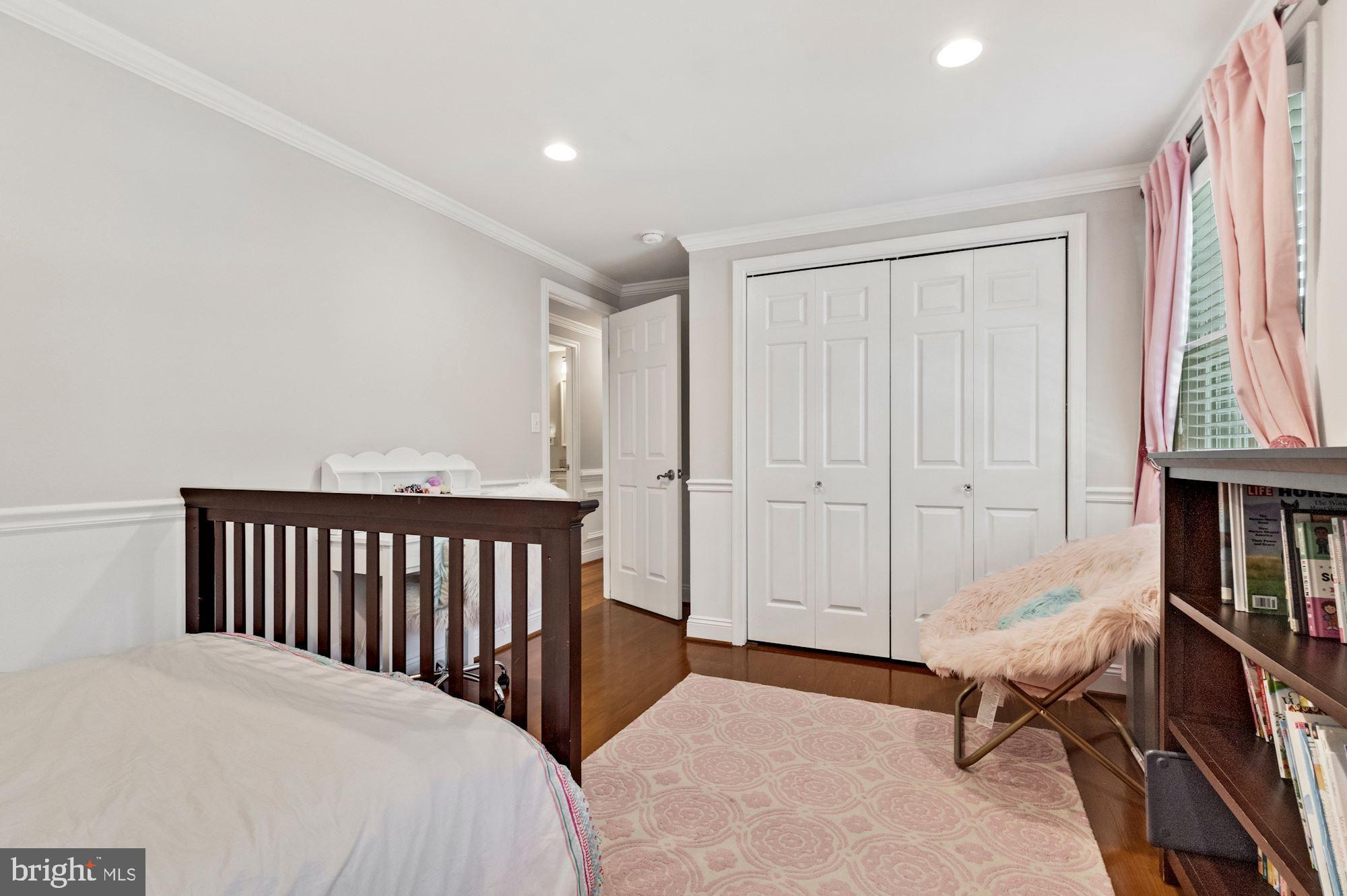 2416 Stratton Drive Potomac, MD 20854 - Photo 24 of 43