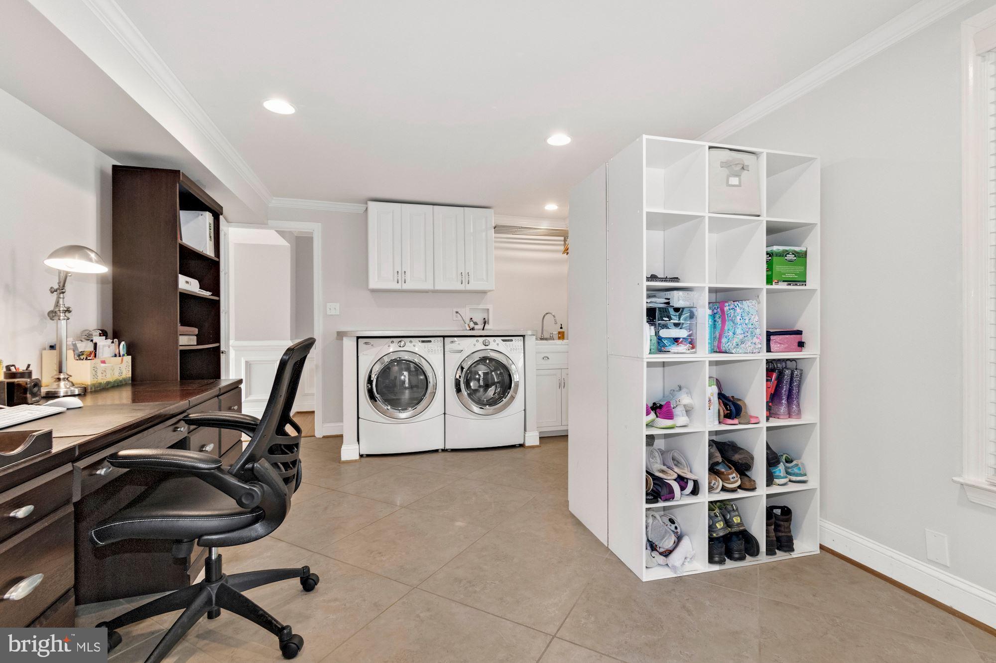 2416 Stratton Drive Potomac, MD 20854 - Photo 35 of 43