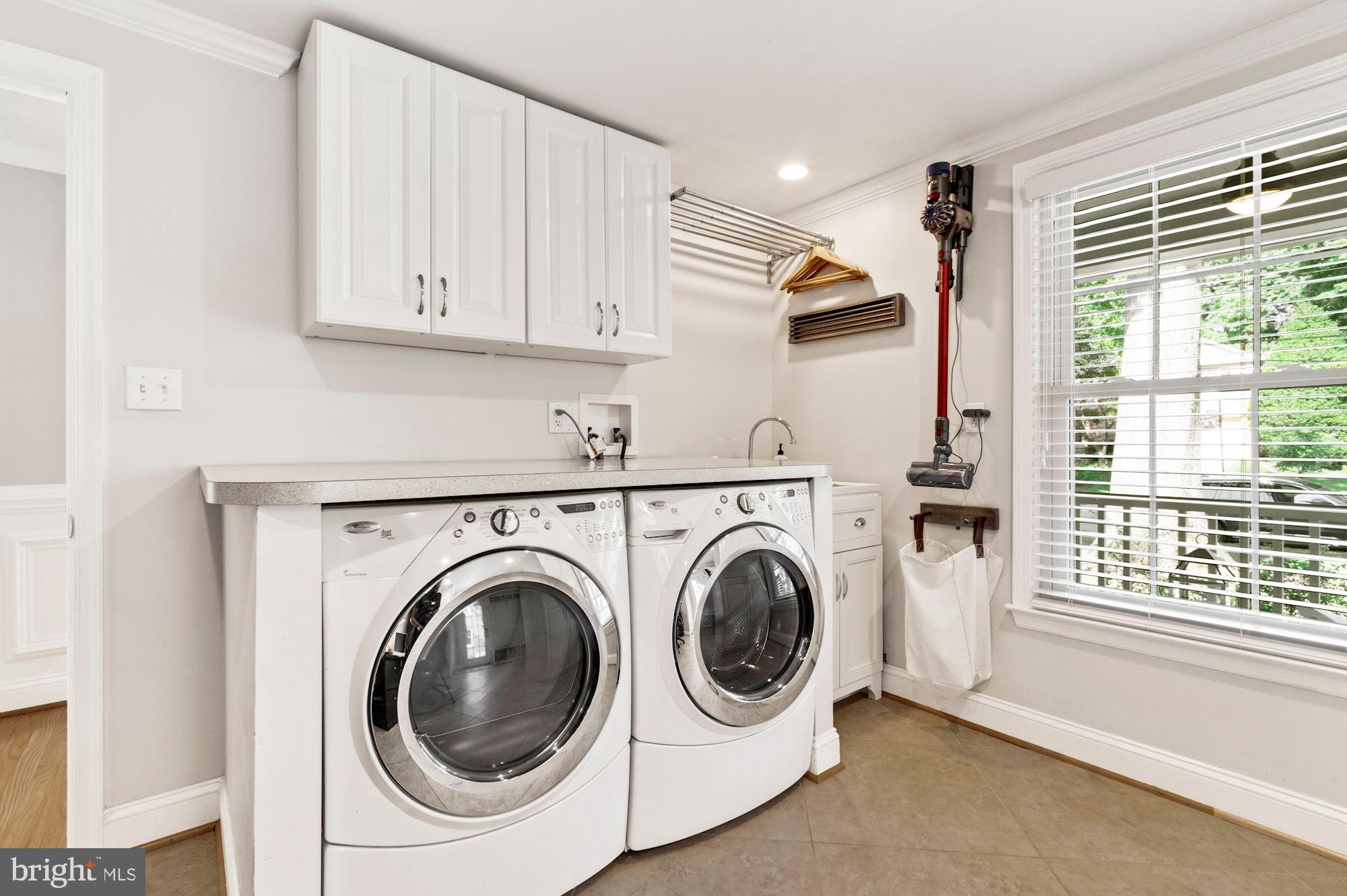 2416 Stratton Drive Potomac, MD 20854 - Photo 36 of 43