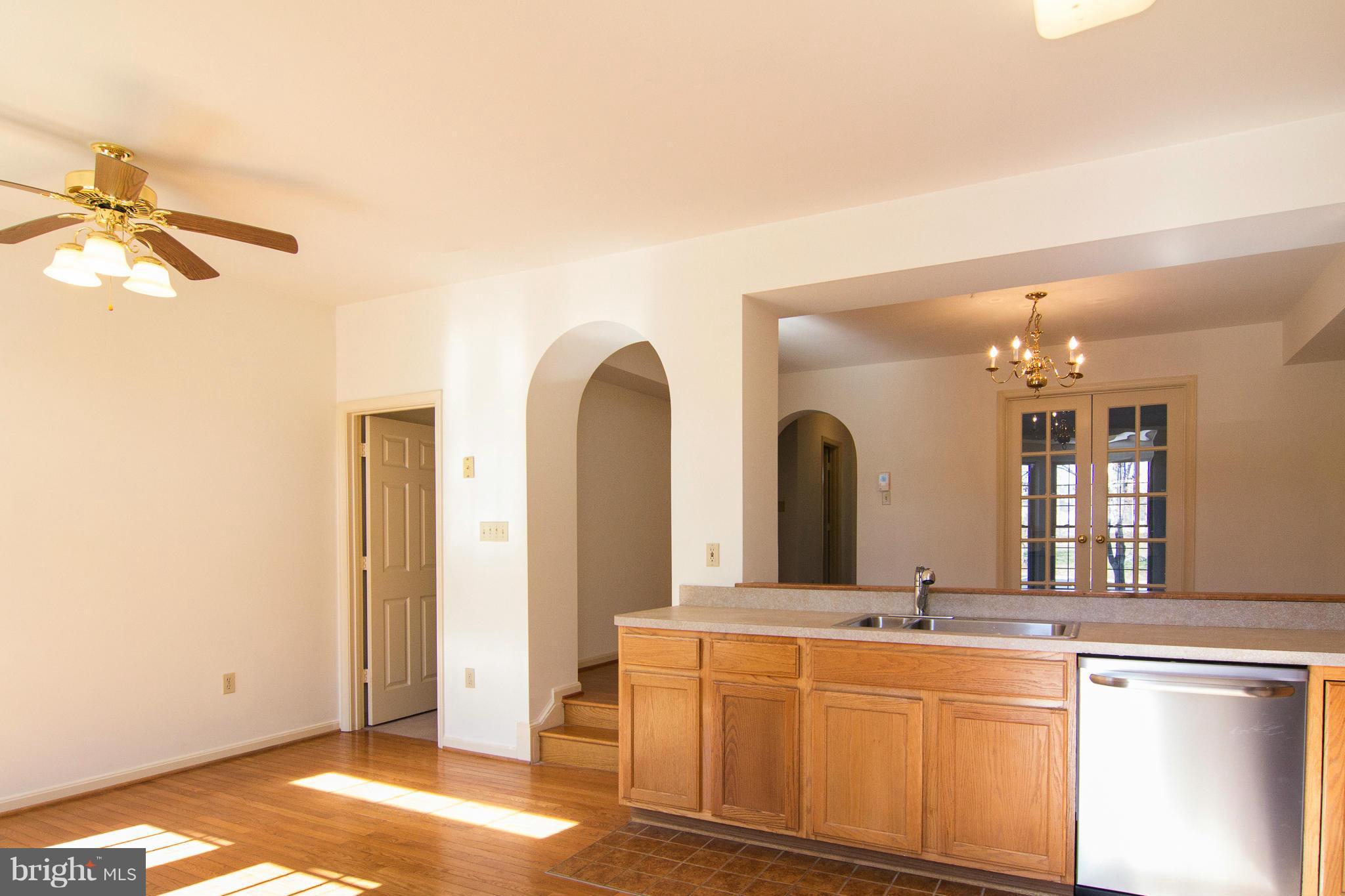 2235 Village Square Road Frederick, MD 21701 - Photo 13 of 30 NOTICE ARCHED DOORWAYS