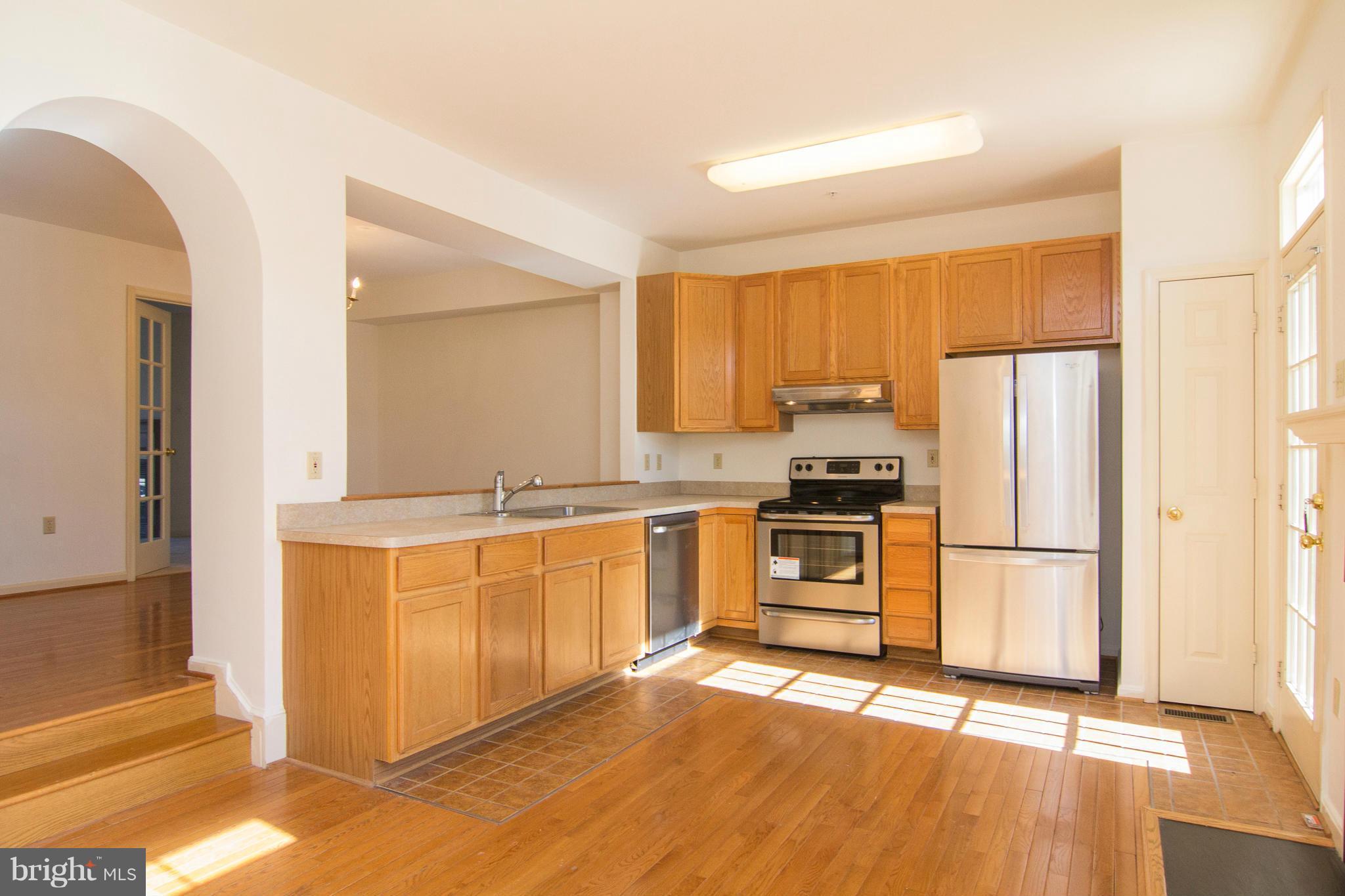 2235 Village Square Road Frederick, MD 21701 - Photo 9 of 30 EXCEPTIONALLY BRIGHT KITCHEN