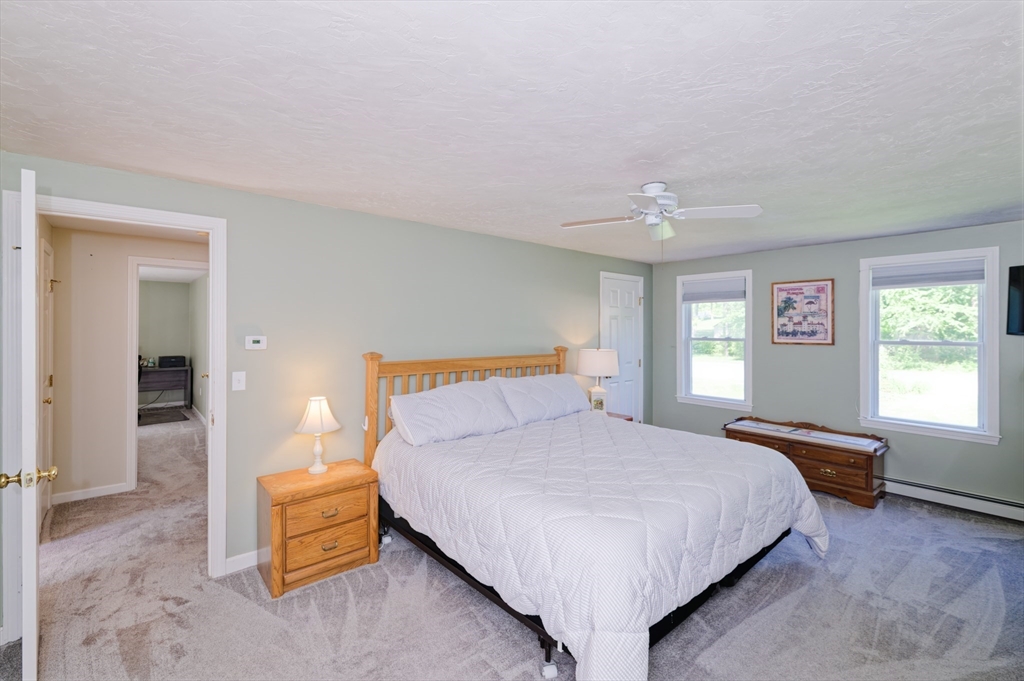 6 Chamberlain Road Uxbridge, MA 01569 - Photo 20 of 38