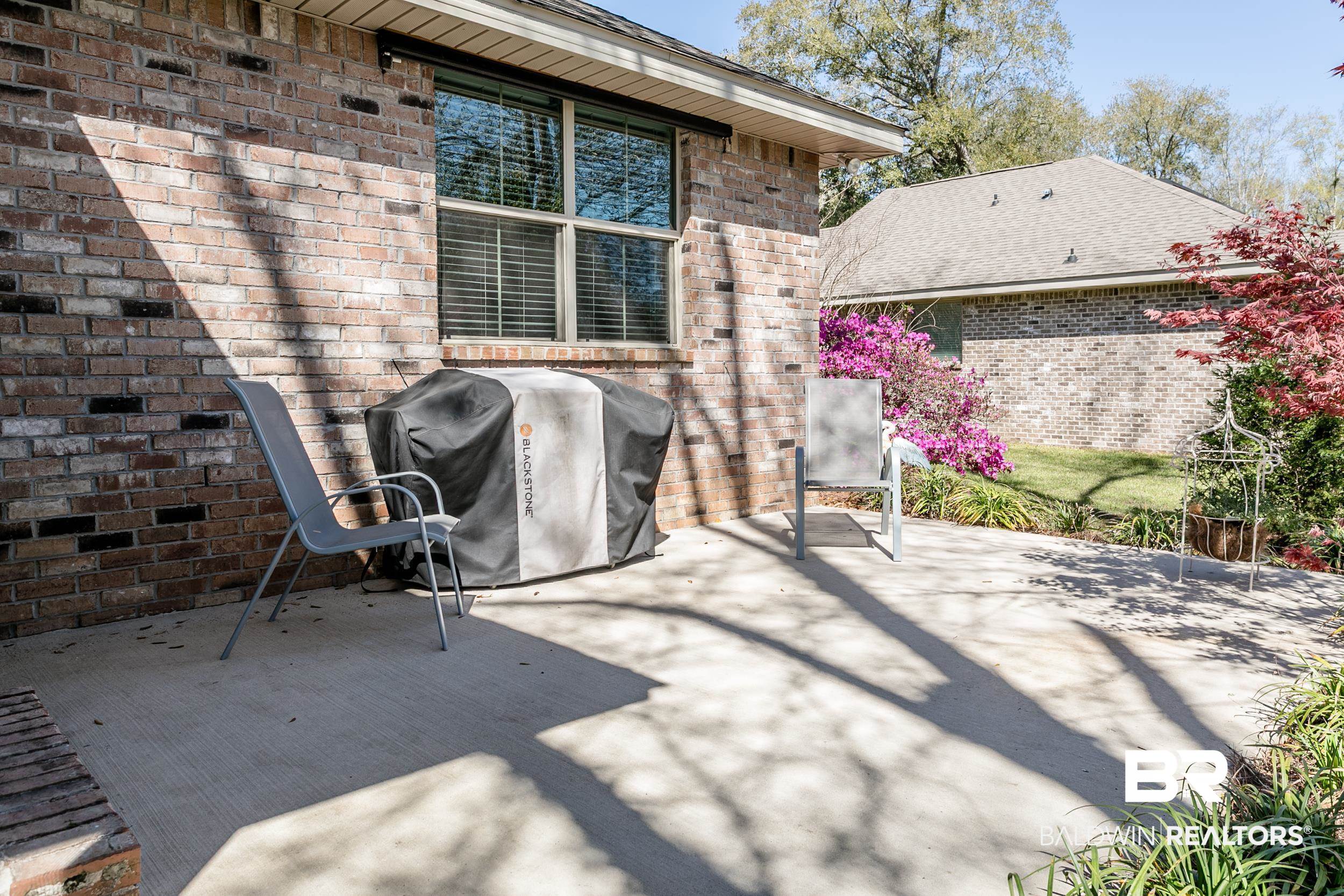 13154 Vincent Court Foley, AL 36535 - Photo 39 of 41 View of patio with area for grilling