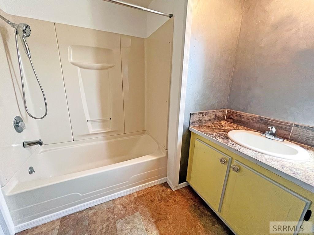 760 West Alameda Road, Unit 18 Pocatello, ID 83201 - Photo 16 of 21