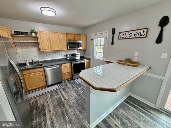 $365,000 | 1056 Saybrook Harbour, Pasadena, MD 21122