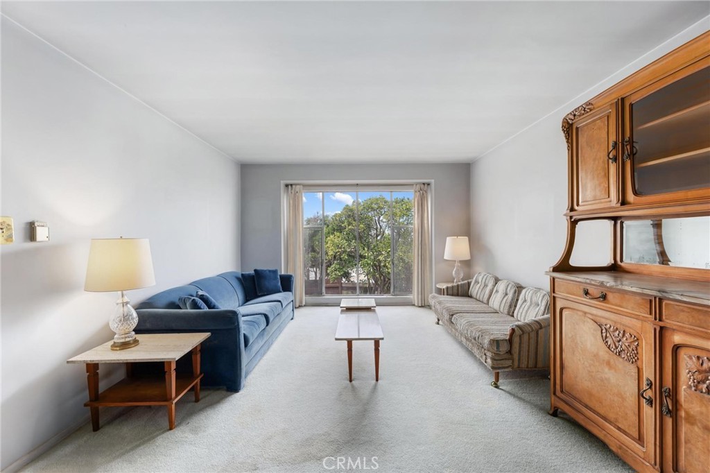 661 19th Street Manhattan Beach, CA 90266 - Photo 11 of 50