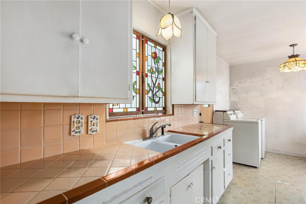 661 19th Street Manhattan Beach, CA 90266 - Photo 19 of 50