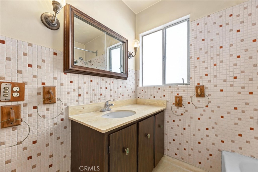 661 19th Street Manhattan Beach, CA 90266 - Photo 33 of 50