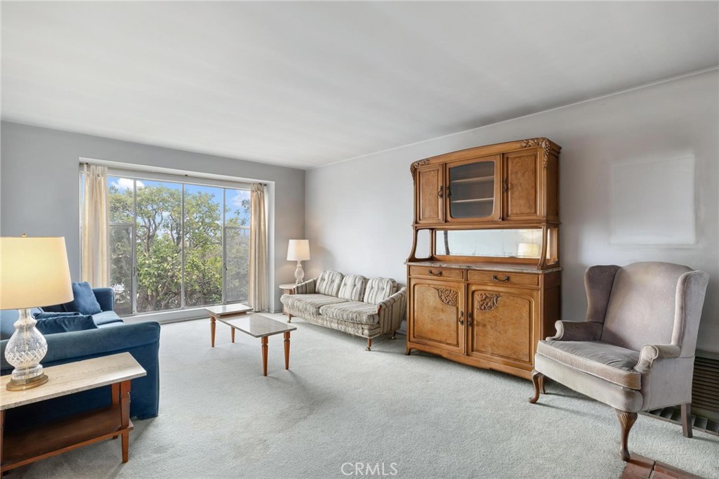 661 19th Street Manhattan Beach, CA 90266 - Photo 10 of 50