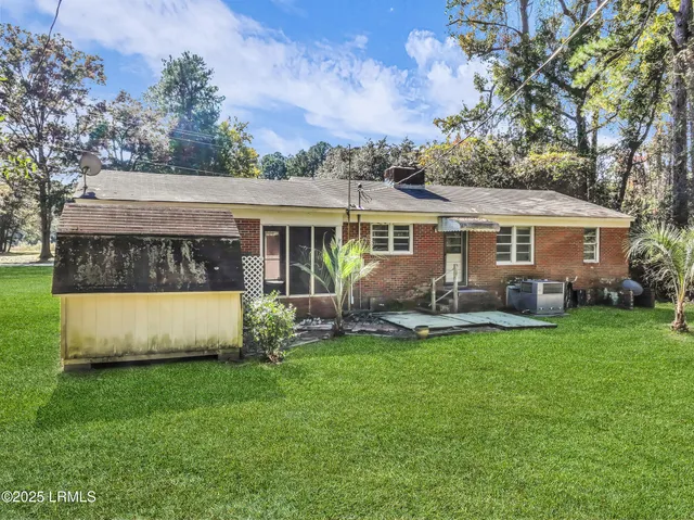 $242,000 | 11575 Cottageville Highway, Cottageville, SC 29435