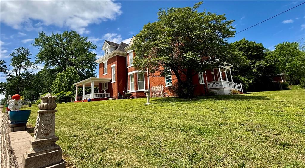 1618 State Street Lexington, MO 64067 - Photo 5 of 39
