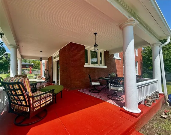 $544,900 | 1618 State Street, Lexington, MO 64067