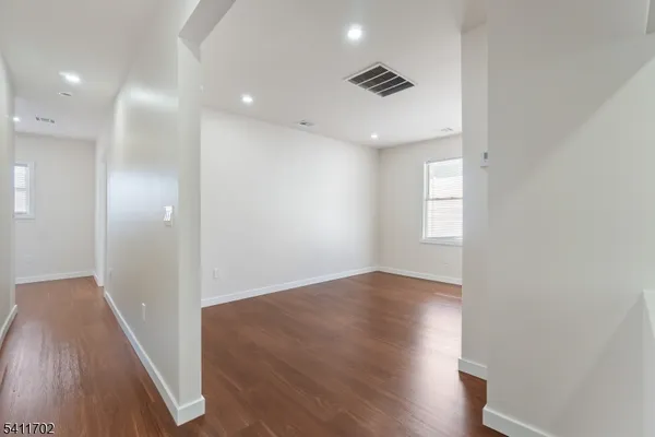 $3,000 | 826 George Street, Unit 2, Plainfield, NJ 07062