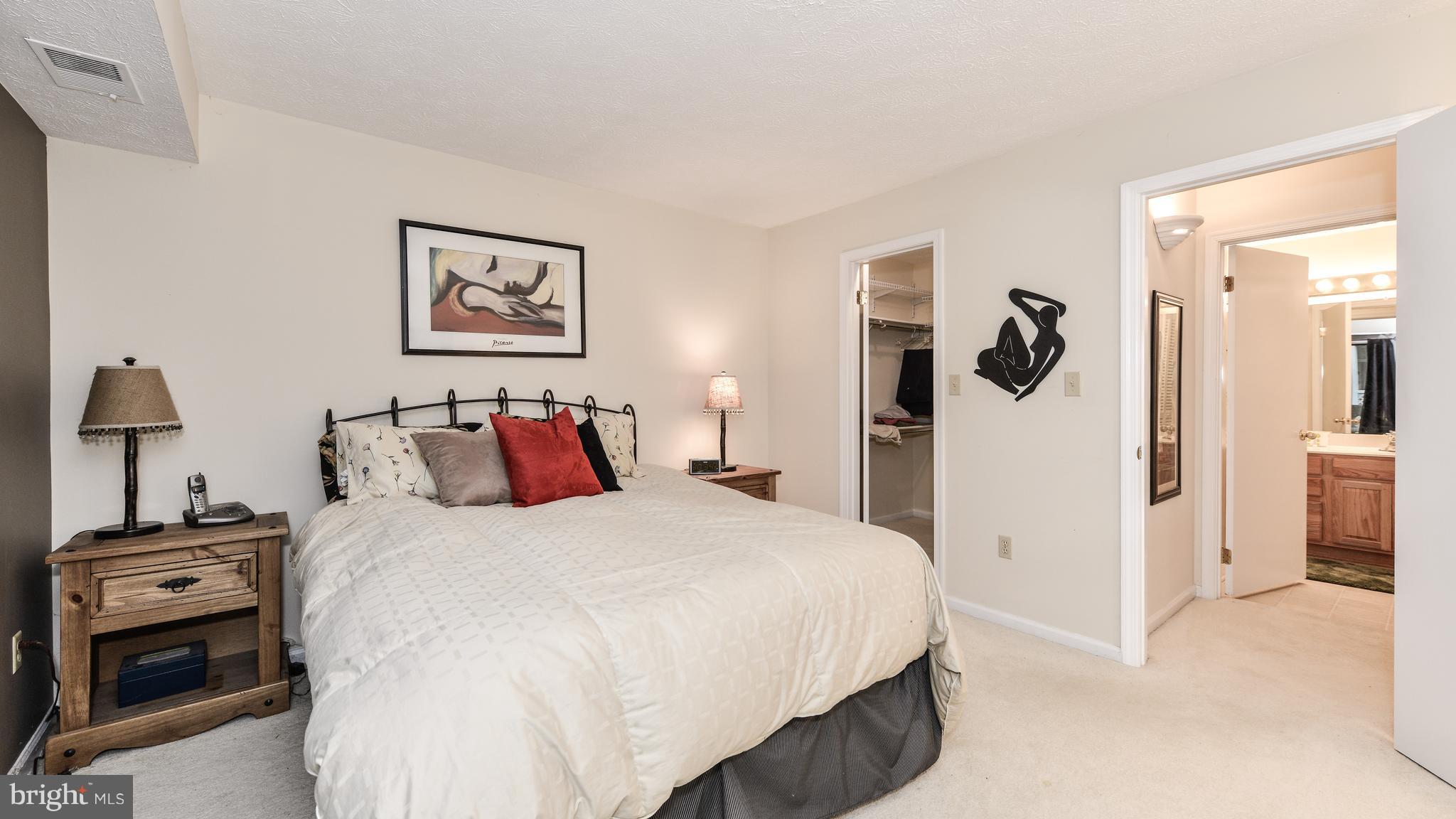 2281 Hunter's Run Drive, Unit 2281 Reston, VA 20191 - Photo 14 of 28 Bedroom (Master)