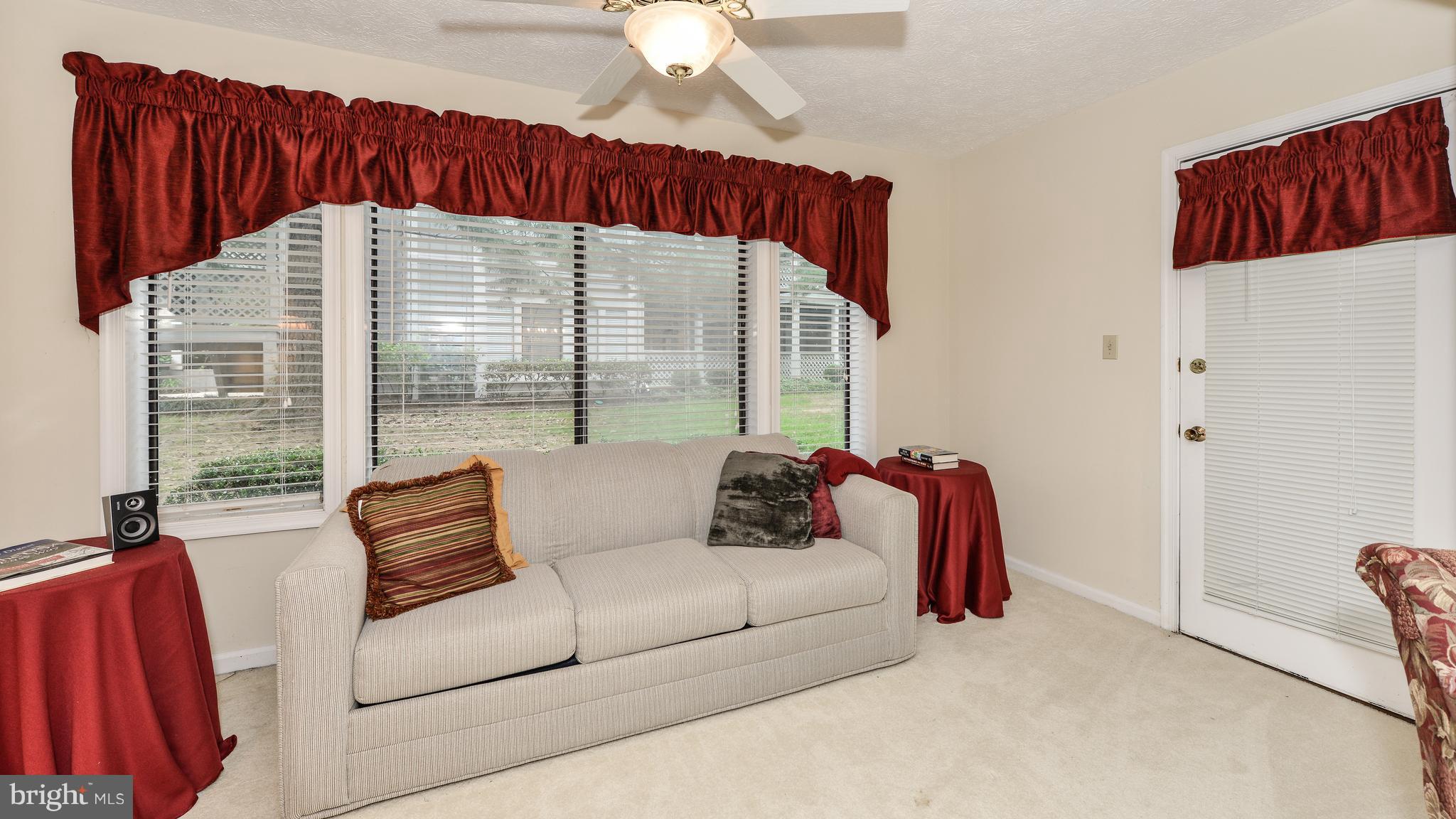 2281 Hunter's Run Drive, Unit 2281 Reston, VA 20191 - Photo 6 of 28 Solarium