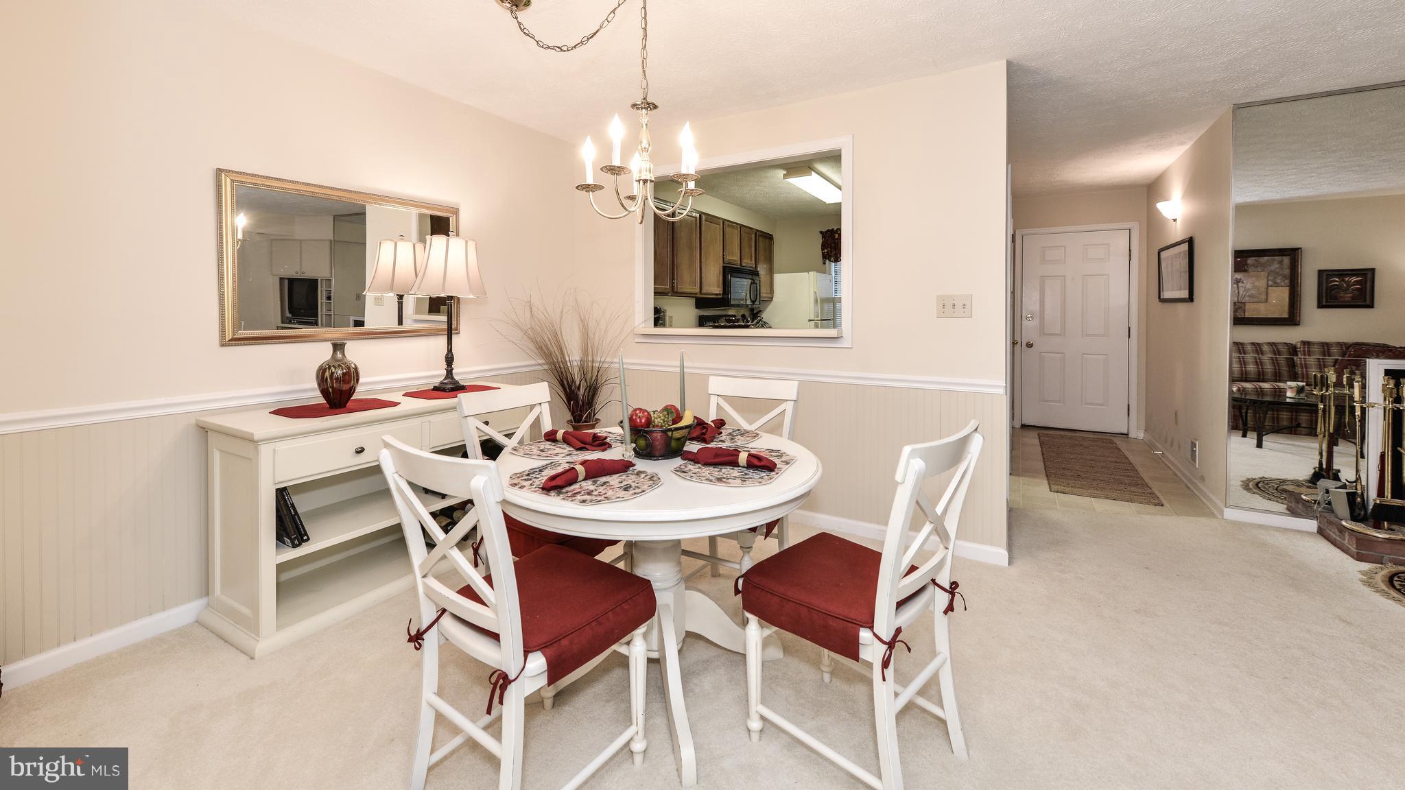 2281 Hunter's Run Drive, Unit 2281 Reston, VA 20191 - Photo 10 of 28 Dining Room
