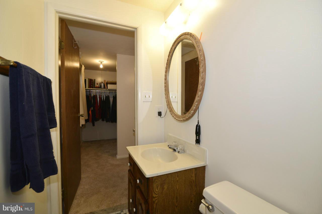 115 Magnolia Road Sterling, VA 20164 - Photo 19 of 30 Bath (Master)