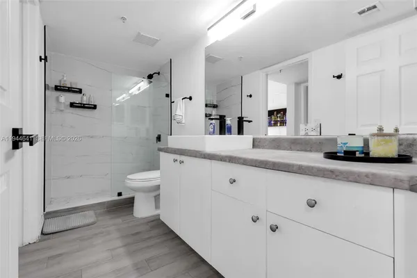 $279,000 | 2457 Centergate Drive, Unit 306, Miramar, FL 33025