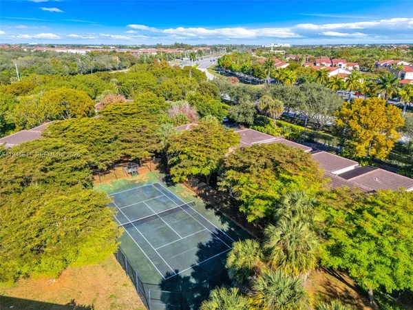 $279,000 | 2457 Centergate Drive, Unit 306, Miramar, FL 33025