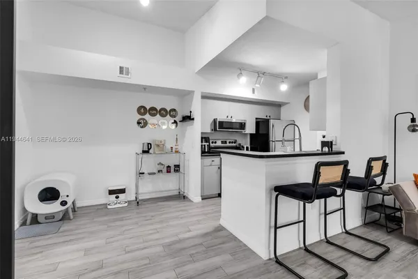 $279,000 | 2457 Centergate Drive, Unit 306, Miramar, FL 33025