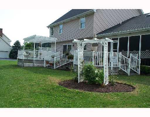3112 Merritt Road New Castle, PA 16105 - Photo 7 of 8 Patio/Deck.