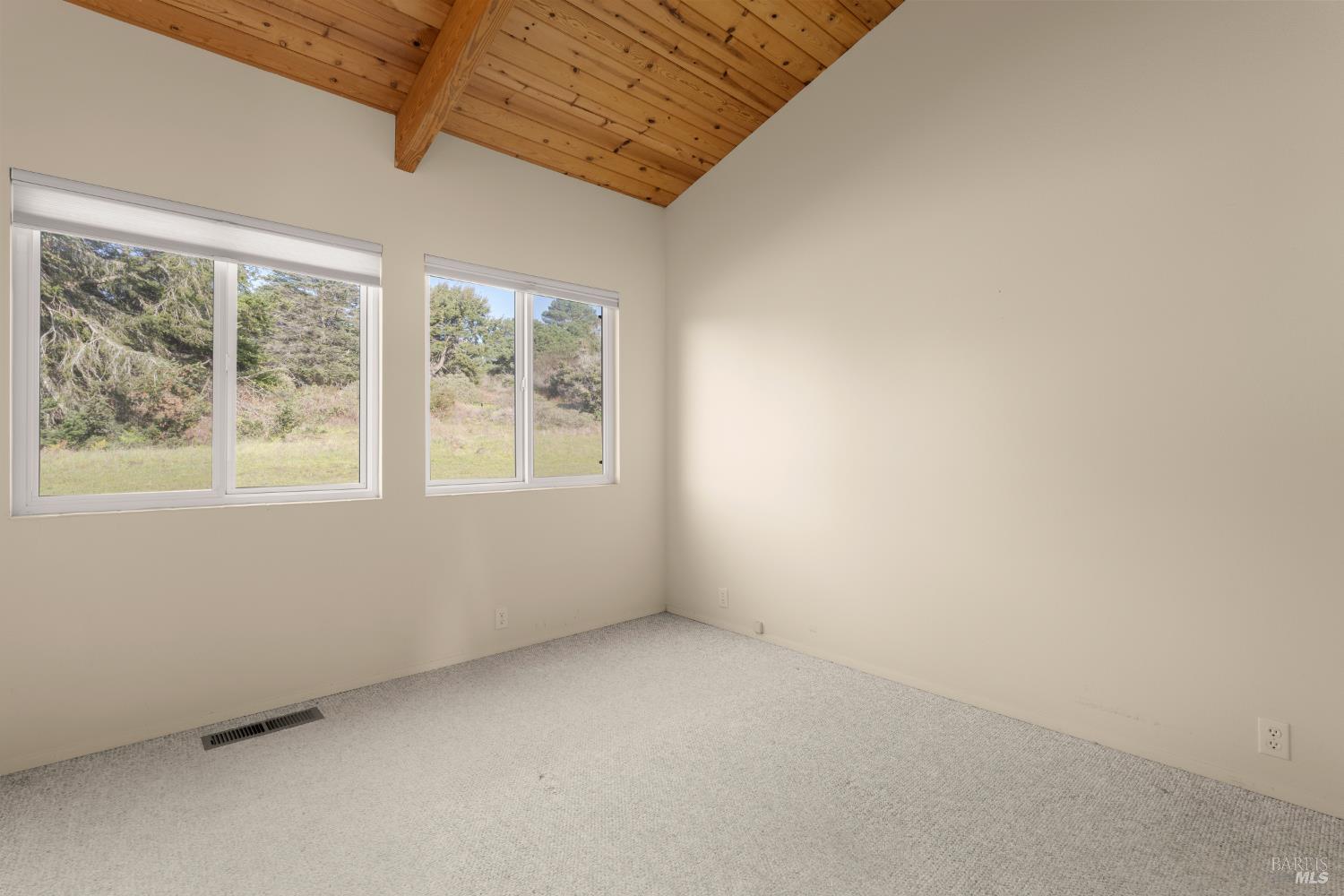 41146 Leeward Road, Unit 35C The Sea Ranch, CA 95497 - Photo 22 of 40 Second bedroom