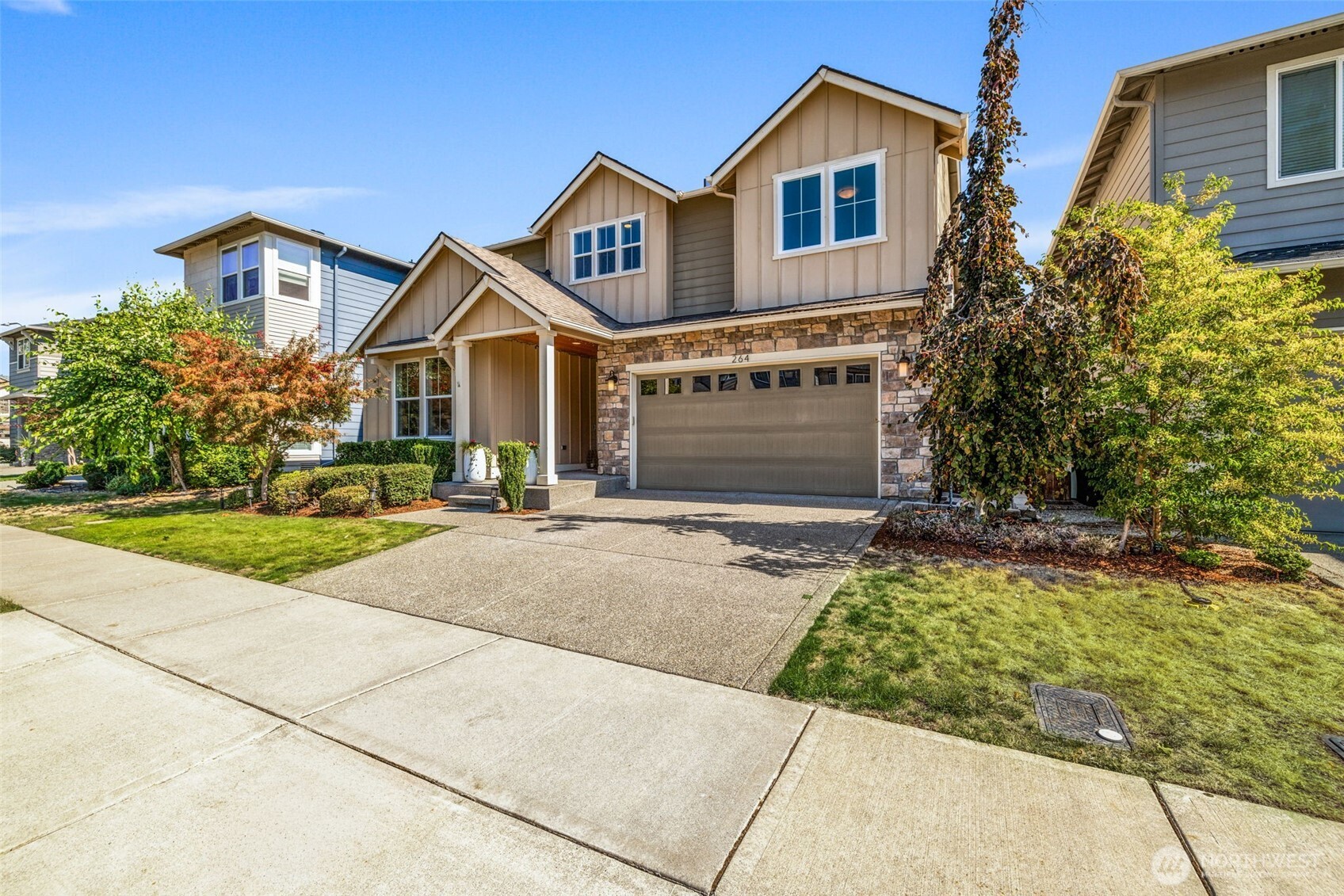264 Field Place Southeast Renton, WA 98059 - Photo 2 of 36