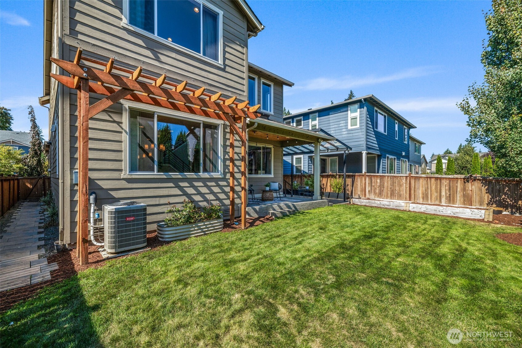 264 Field Place Southeast Renton, WA 98059 - Photo 34 of 36