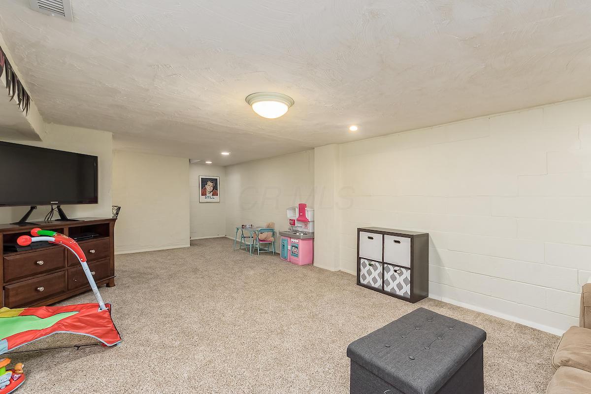 8764 Ravine Avenue, Unit E Pickerington, OH 43147 - Photo 39 of 47