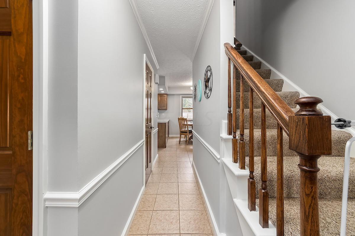 8764 Ravine Avenue, Unit E Pickerington, OH 43147 - Photo 5 of 47
