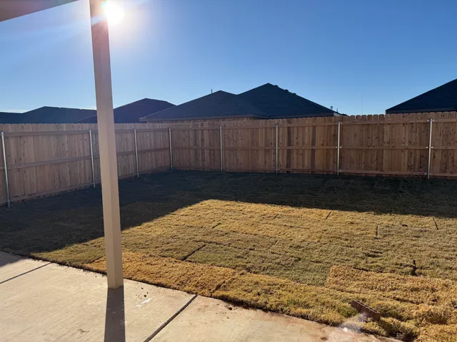 $2,500 | 3011 138th Place, Lubbock, TX 79423