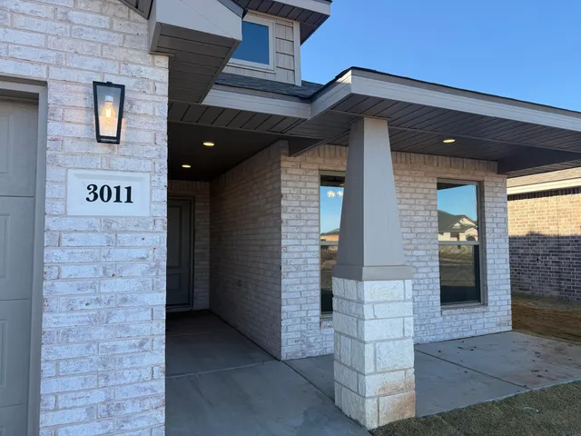 a building with a outdoor space
