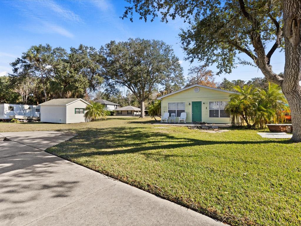 7255 Tropical Drive Weeki Wachee, FL 34607 - Photo 3 of 20