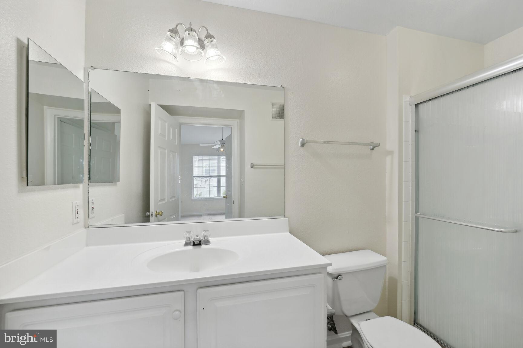 13040 Cabin Creek Road, Unit 13040 Herndon, VA 20171 - Photo 11 of 19