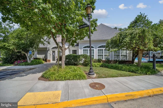 $445,000 | 13040 Cabin Creek Road, Unit 13040, Herndon, VA 20171