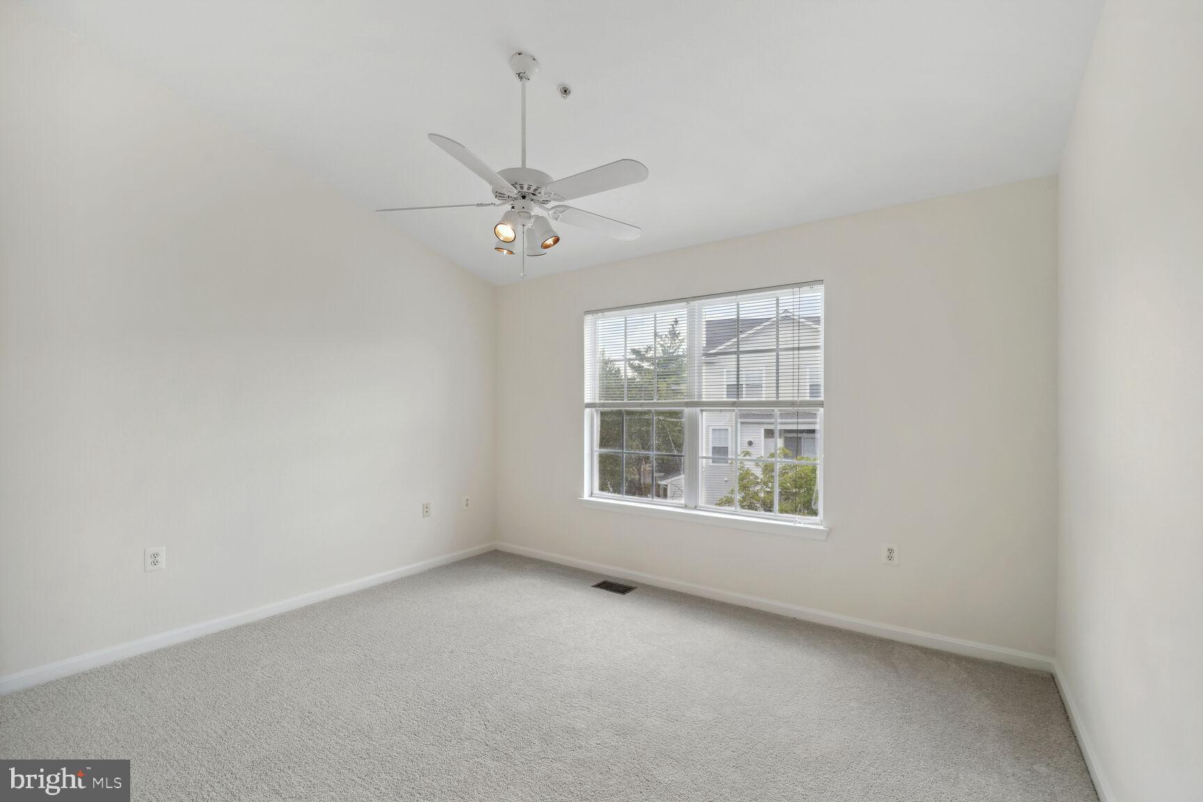 13040 Cabin Creek Road, Unit 13040 Herndon, VA 20171 - Photo 9 of 19