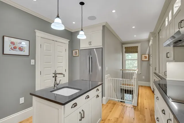 $5,495 | 35 Norris Street, Unit 2, Cambridge, MA 02140