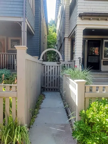 $5,495 | 35 Norris Street, Unit 2, Cambridge, MA 02140