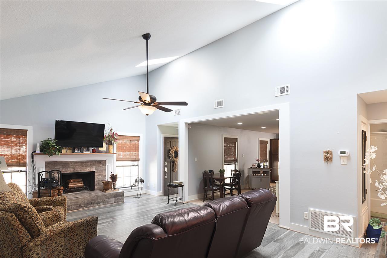 135 Michael Loop Daphne, AL 36526 - Photo 5 of 23