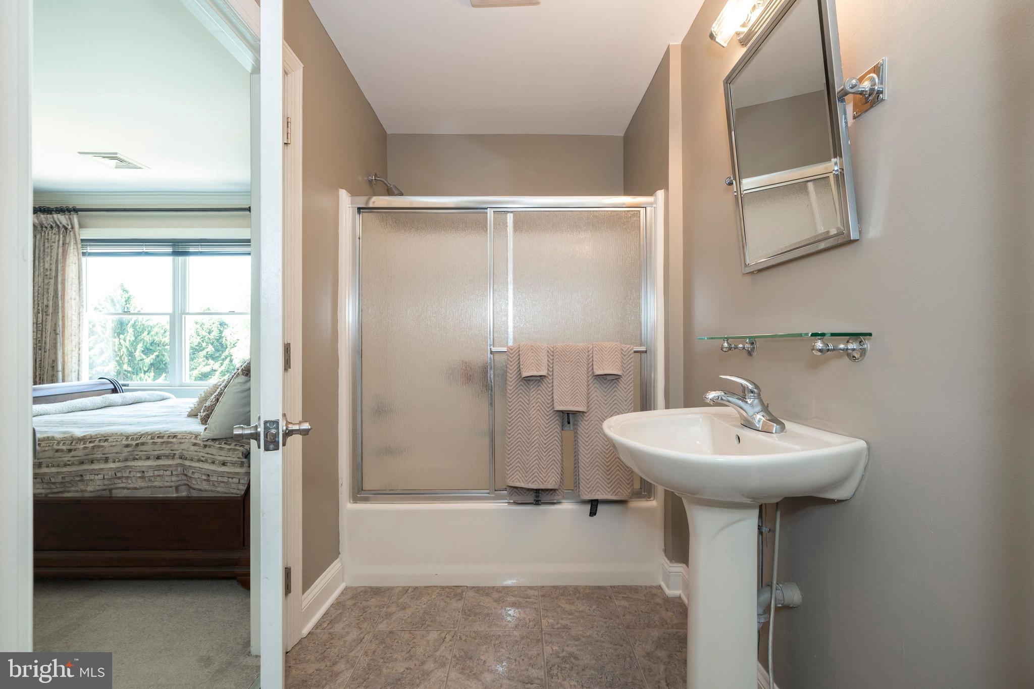 1131 Braefield Road Chester Springs, PA 19425 - Photo 23 of 38 Ensuite Bath
