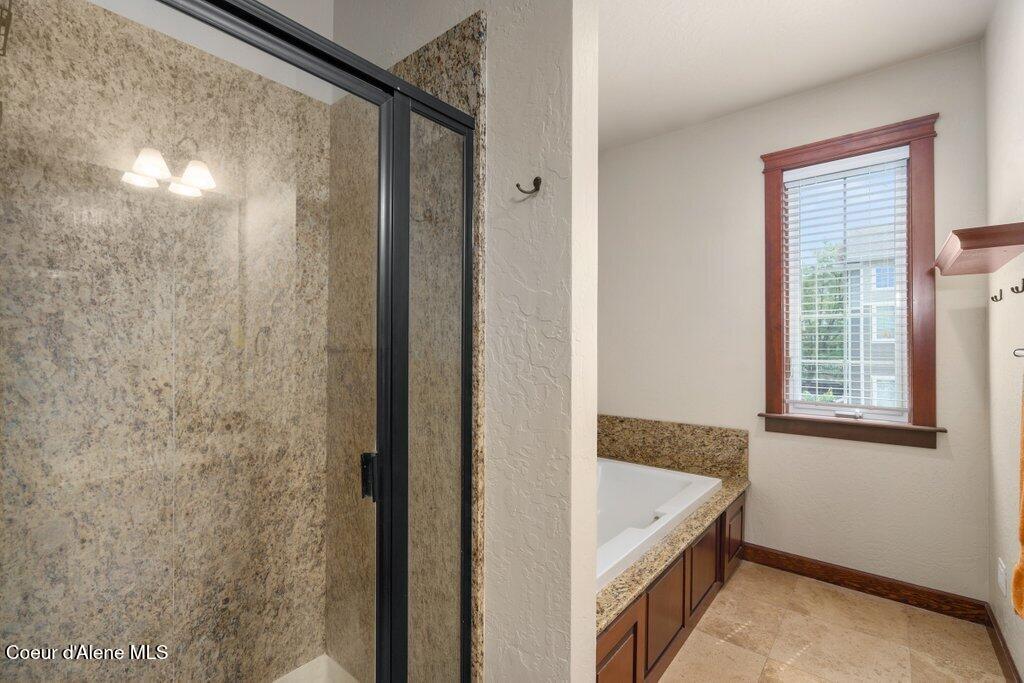 4450 Greenchain Loop, Unit 7 Coeur D'Alene, ID 83814 - Photo 17 of 33 051-4450GreenchainLoop-7-CoeurdAlene-ID-
