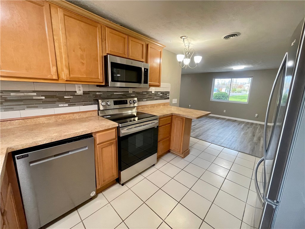 225 Webster Road Webster, NY 14580 - Photo 14 of 46