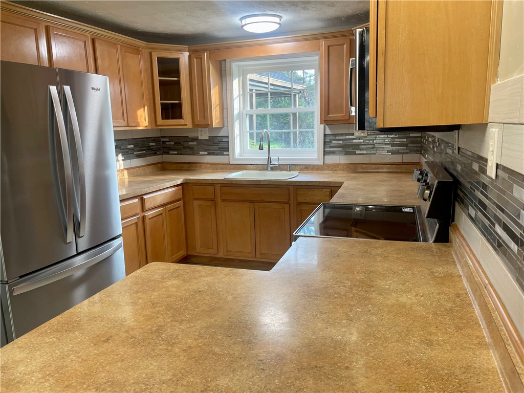 225 Webster Road Webster, NY 14580 - Photo 17 of 46