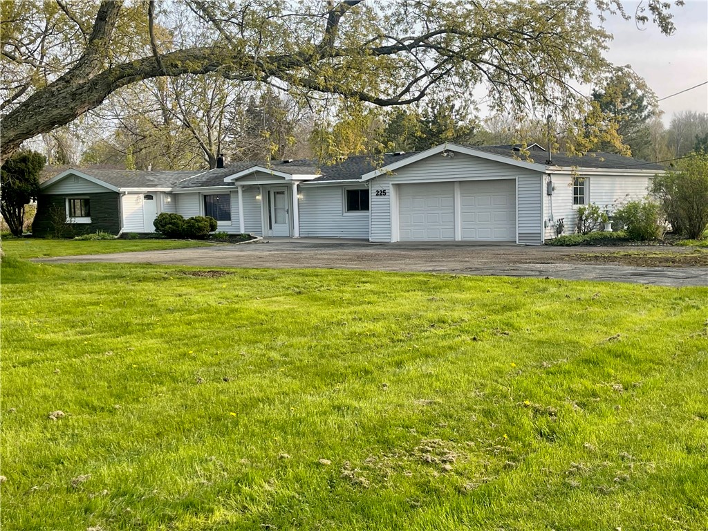 225 Webster Road Webster, NY 14580 - Photo 2 of 46