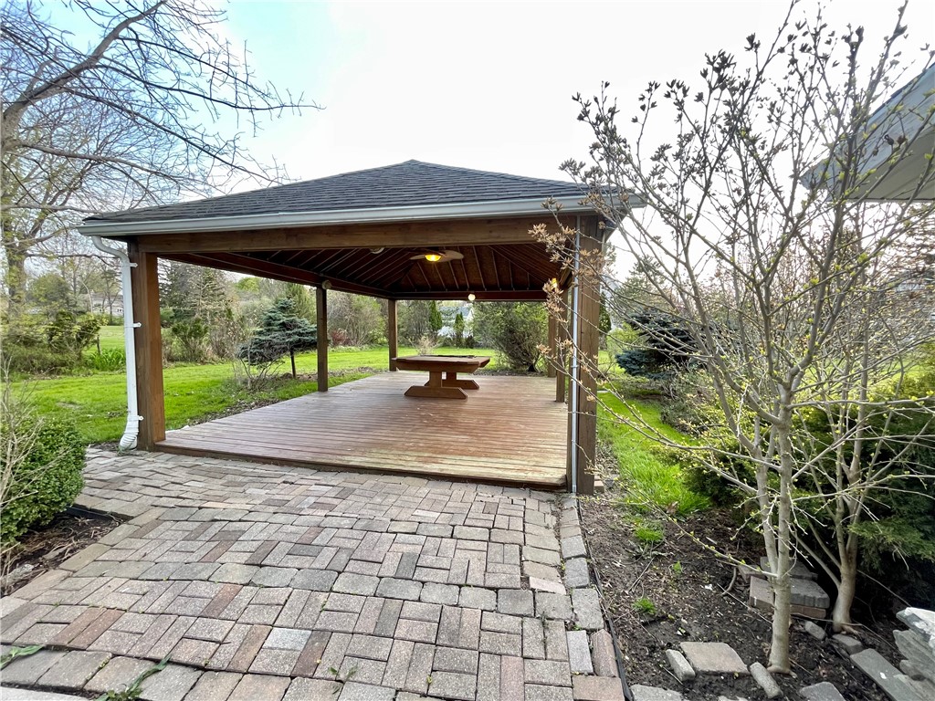 225 Webster Road Webster, NY 14580 - Photo 32 of 46