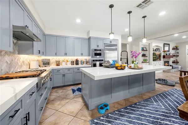 $1,549,000 | 7547 Soaring Bird Court, Eastvale, CA 92880