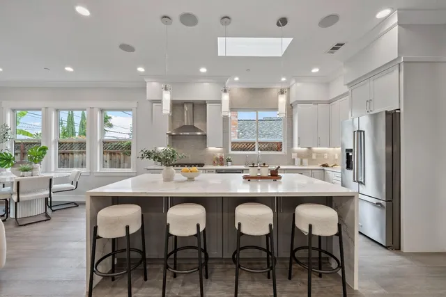 $4,688,888 | 18823 Casa Blanca Lane, Saratoga, CA 95070