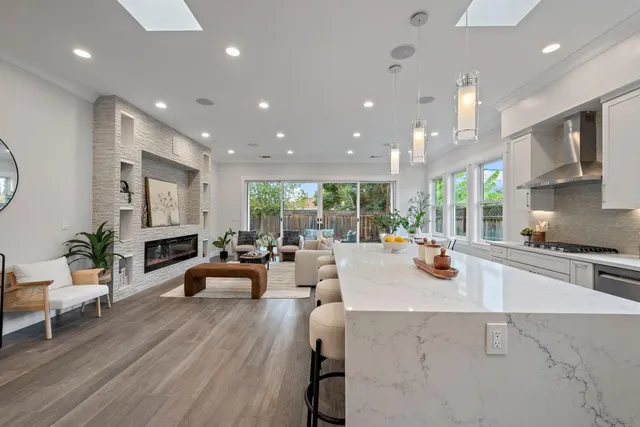 $4,688,888 | 18823 Casa Blanca Lane, Saratoga, CA 95070