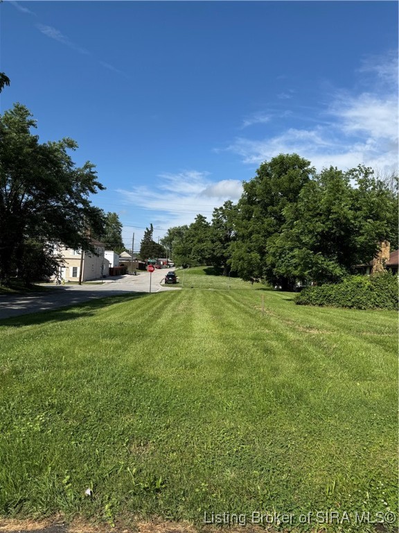 655 West 7th Street New Albany, IN 47150 - Photo 3 of 4