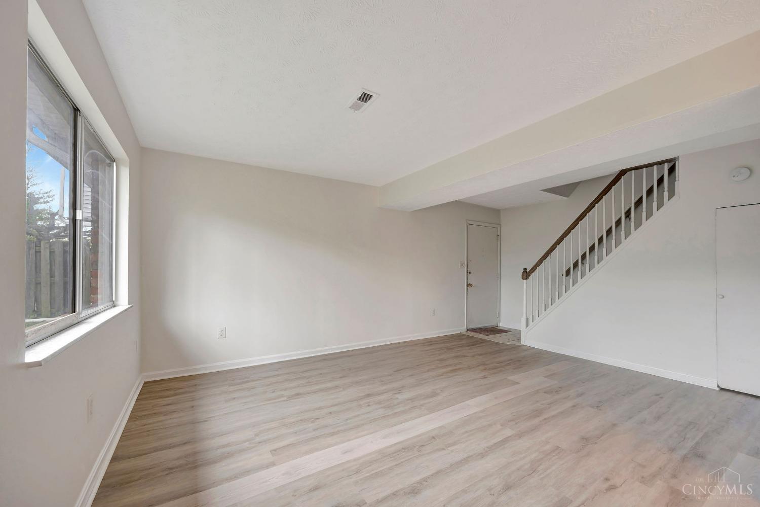 7752 Montgomery Road, Unit 8 Cincinnati, OH 45236 - Photo 29 of 35